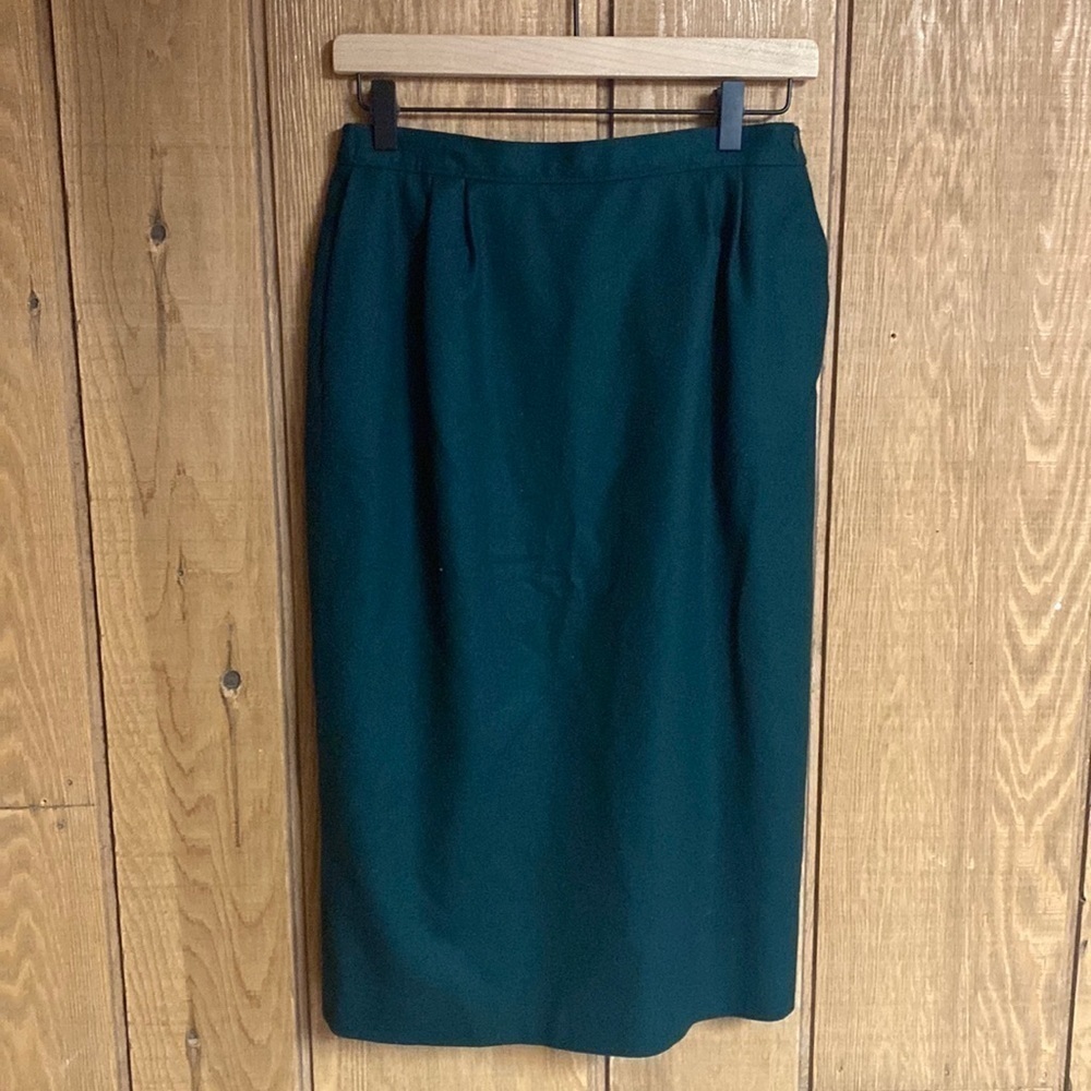Vintage Pendleton lined virgin wool skirt hunter green size‎ 6 button closure